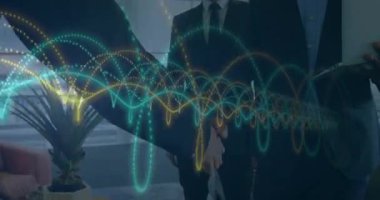 İş ortaklığını mühürlemek için el sıkışmak ve dönen dalgalar yaratmak. Şirket, takım çalışması, ağ oluşturma, modern, teknoloji, işbirliği, profesyonel