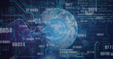 Mavi arkaplana karşı dünya üzerinde değişen rakamların ve mikroişlemci bağlantılarının görüntüsü. Küresel ağ ve iş teknolojisi kavramı