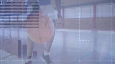 Basketbolcunun top sürmesi ve performans analizlerini aktifleştirmesi, döngü sırasında, şut atması. Sporcu, spor, fitness, motion, training, digital, competition