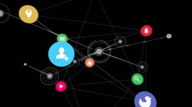 Renkli sosyal simgeler değişirken ve düğümleri birleştirirken tel çerçeve ağı dönüyor. Dijital, bağlantı, teknoloji, ağ, fütüristik, soyut, iletişim