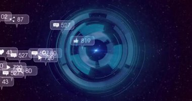 Hologram halkası açılıyor, boşlukta dönüyor, uyarı simgeleri kayıyor analitik sinyaller için kümeleniyor. Gelecek, teknoloji, arayüz, veri, görselleştirme, dijital, soyut