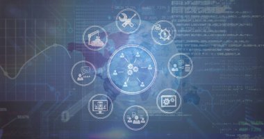 Medya mühendisliği ağının ve dünya haritası ve veri işleme alanındaki insanların görüntüsü. Küresel iş, iletişim ve dijital arayüz kavramı dijital olarak oluşturulmuş görüntü.