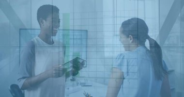 Çeşitli iş adamlarının üzerinde yürüyen insanların görüntüsü. Küresel iş, bilgisayar ve dijital arayüz kavramı dijital olarak oluşturulmuş görüntü.