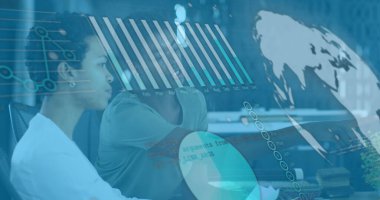 Ofisteki çeşitli iş adamlarıyla ilgili finansal veri işleme resmi. Küresel iş ve dijital arayüz kavramı dijital olarak oluşturulmuş görüntü.