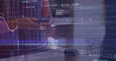 Kahve vermenin üzerinde veri işleme resmi. Küresel iş ve dijital arayüz kavramı dijital olarak oluşturulmuş görüntü.