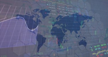 Dünya haritası üzerinde veri işleme resmi. Küresel iş, bilgisayar ve dijital arayüz kavramı dijital olarak oluşturulmuş görüntü.