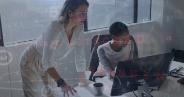 Ofisteki çeşitli iş adamları üzerindeki veri işleme ve bağlantı ağının resmi. Küresel iş ve dijital arayüz kavramı dijital olarak oluşturulmuş görüntü.