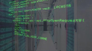 Geometri matematiği yoluyla ağ üzerinden sunucu koridorunda kesişen kodları gösteren kaplama. Teknoloji, siber güvenlik, ağ, sunucu, veri, programlama, dijital