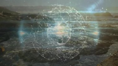 Holografik küre zayıflıyor, kıyı şeridi üzerinde dönüyor titreşimli ağı görselleştiriyor. Teknoloji, dijital, fütürizm, yenilik, bilim, soyut, manzara