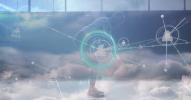 Afrika kökenli Amerikalıların egzersiz ve bulutlar üzerindeki bağlantıları. Spor, spor ve bağlantılar dijital olarak oluşturulmuş görüntü konsepti.