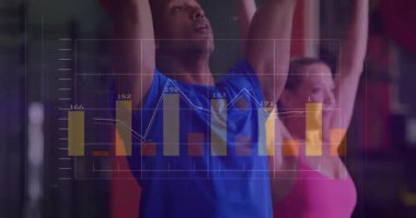 Fitness partnerleri koltuk değneklerini destekliyor, sonra animasyon çizelgeleri güncellerken yukarı bastırıyor. Güç, eğitim, adanmışlık, performans, canlılık, motivasyon, kararlılık