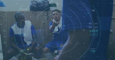 Değişik erkek spor takımlarının soyunma odasında konuştuğu arayüz işleme verilerinin görüntüsü. Spor, fitness, teknoloji ve dijital arayüz kavramı dijital olarak oluşturulmuş görüntü.