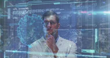 Kafkas erkek doktor üzerinde virüs hücreleriyle veri işleme görüntüsü. Küresel tıp, bilim ve dijital arayüz kavramı dijital olarak üretilen görüntü.