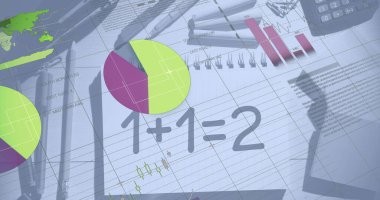 Gri arkaplanda yüzen matematiksel denklemlere karşı istatistiksel veri işleme. Küresel iş dünyası dijital arayüz teknolojisi ve dijital olarak oluşturulan ağ konsepti.