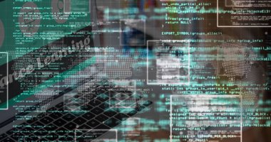 Bilgisayar klavyesini teknoloji masasında kod parçacıklarıyla harmanlamak, dünya haritası ve düğüm grafiklerini göstermek. Fütüristik, dijital, veri, ağ oluşturma, siber, yenilik, bağlantı