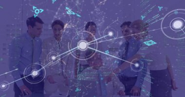 Dünya üzerindeki simgelerle bağlantı ağının resmi. Bağlantı teknolojisi ve dijital arayüz konsepti dijital olarak oluşturuldu.