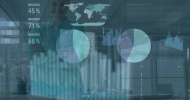 Kafkasyalı iş kadınının veri işleme görüntüsü. Küresel iş ve dijital arayüz kavramı dijital olarak oluşturulmuş görüntü.