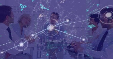 Ofisteki çeşitli iş adamlarının veri işleme görüntüsü. Küresel iş ve dijital arayüz kavramı dijital olarak oluşturulmuş görüntü.