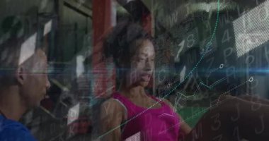 Stajyer, koçun rehberliğinde mekik çekmeye başlıyor. Rus tıbbı top çevirmelerinin izini sürerken üstüste biniyor. Fitness, strength, training, digital, analytics, workout, health