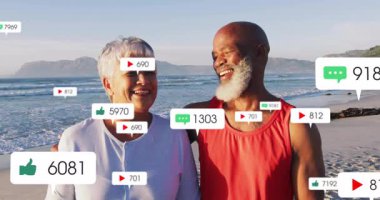 Yüzen ikonlar çiftlerin etrafında beliriyor yükselen sosyal medya ölçümlerini gösteren dönen ikonlar yaratıyorlar. Romantik, etkileşimli, dijital, açık hava, kutlama, bağlantı, canlı