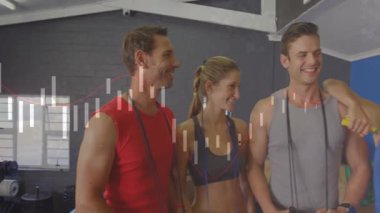 Üyeler katılırken, fitness grubu halatları ayarlıyor, hareketli hizalama hatları dizilime rehberlik ediyor. Takım, işbirliği, güç, motivasyon, eğitim, sağlık, sağlık