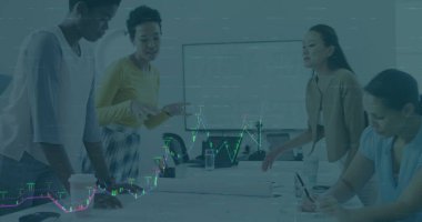 Ofisteki çeşitli iş adamlarının grafikleri. İş, finans ve ekonomi kavramı dijital olarak oluşturulmuş imaj.