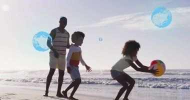 Sahildeki Afro-Amerikan ailesinin üzerindeki baloncuklar. Yaşam tarzı ve boş zaman konsepti dijital olarak oluşturulmuş görüntü.