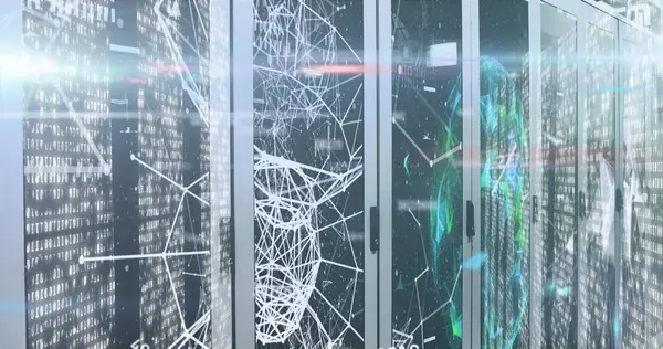 Bilgisayar sunucuları üzerinden numaraların ve veri işlemenin resmi. Küresel hesaplama ve veri işleme kavramı dijital olarak oluşturulmuş resim.