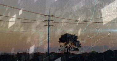 Dijital semboller sürüklenmeye başladığında, kutup ve kuleler yüzen grafiklere ev sahipliği yapar ve veri akışını görselleştirir. Teknoloji, altyapı, iletişim, veri görselleştirme, fütürizm, kentsel, ağ