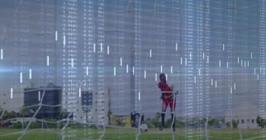 Finansal şamdanlar gibi vurduğu için topun yerini değiştiren vurucu, kaleci dalarken yanıp sönüyor. Dinamik, spor, strateji, aksiyon, dijital, rekabet, açık hava