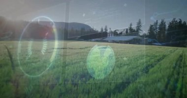 Yarı saydam UI örtüsü, dönen kırmızı göstergeyi gösteriyor ve yeşil yay genişliyor. Teknoloji, kullanıcı arayüzü, veri görselleştirme, fütürizm, açık hava, minimalist, dijital