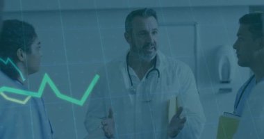 Yeşil çizgi grafiği, hasta bilgilerini gösteren iki hemşireye danışmanlık yapıyor. Sağlık, işbirliği, analitik, profesyonellik, tıbbi ekip, dijital teşhis, klinik ortam