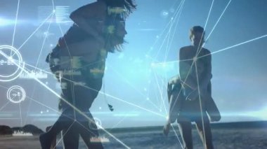 Arkadaşlarını taşıyan plaj koşucuları, pazarlama için sahili çevreleyen ağ grafikleriyle kareye giriyorlar. Macera, yoldaşlık, açık hava, genç, enerjik, enerjik, takım çalışması.