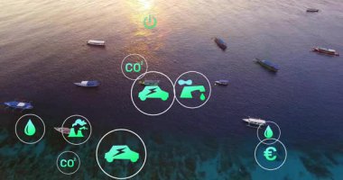 Hava duraklamasından sonra, yeşil simgeler soluyor, nabız atıyor, kayıyor, ekolojik ölçümler için suyun üzerinde hizalanıyor. Sürdürülebilirlik, koruma, yenilenebilir, deniz, teknoloji, çevre, minimalist