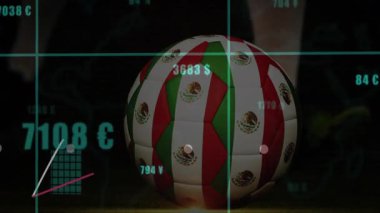 Meksika futbol topunun üzerindeki para birimi değerleri düşüyor trendleri göstermek için yükselen başlangıç çubukları. Spor analitiği, finansal büyüme, veri görselleştirme, pazar eğilimleri, atletik performans, iş zekası, dijital panel