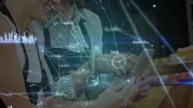 Kafe çalışanları tablet ekranı tıklatıyor, hamur işi satış analizi için animasyon iş veri grafiklerini gösteriyor. İşbirliği, teknoloji, analitik, bağlantı, konukseverlik, modern, takım çalışması