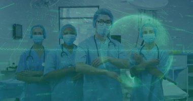 Tıbbi ekip ameliyathanede toplanıyor, kollar çapraz ve küresel görselleştirme ve veri hatları başlatılıyor. Sağlık, işbirliği, yenilik, teknoloji, profesyonellik, klinik, dijital