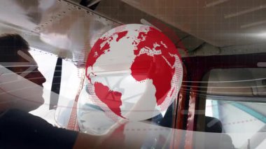 Adam pencereyi tıklatıyor, akıllı telefonu kaldırıyor dijital dünyayı solduruyor ve havacılık görüntüsünü yakalıyor. Havacılık, kokpit, gezgin, teknoloji, dijital, fütürist, seyahat