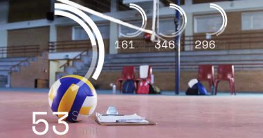 Voleybol sahasında bir saniye sonra, sayaçlar yükseliyor ve veriler azalıyor. Spor, stadyum, animasyon, teknoloji, ilerleme, istatistik, etkinlik