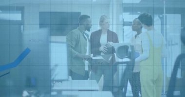 Ticari ekip tableti paylaşırken animasyon çizelgesi veri analizi için şebekeye yükseliyor. İşbirliği, yenilik, takım çalışması, veri görselleştirme, strateji, profesyonel, modern