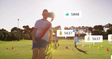 Kadınların çevikliğe başlaması ve spor eğitimi için artan sosyal istatistikler oluşturması. Atletizm, fitness, takım çalışması, açık hava, rekabet, aktivite, canlı