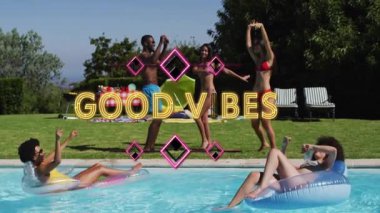 Dans eden arkadaşlar neon şekilli animasyonları canlandırıp pazarlama için yüzen insanların etrafından iyi birer VİBES metnine dönüştürüyorlar. Kutlama, eğlence, coşku, yaz, açık hava, yaşam tarzı, enerji