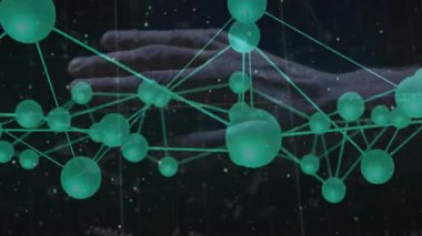 Profesyonel eller, görünmez dokunmatik ekranı araklayarak ağ düğümlerinin teknolojik görüşler için kaymasına neden oluyor. Siber uzay, arayüzler, yenilik, görselleştirme, fütüristik, bağlantı, teknoloji