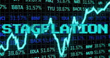 Gösterge panelinde, pürüzlü çizgi şeması ve ızgarası olan neon pikselli metin STAGFLATION gösteriliyor. Finansal, veri, görselleştirme, teknoloji, analitik, dijital, siber