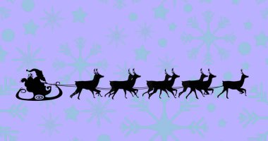 Noel Baba silueti giyen Noel Baba kostümlü kızak yedi ren geyiğiyle kış sahnesinde dizginlendi. Şenlik, bayram, siluet, kış, kutlama, mevsimlik, grafik