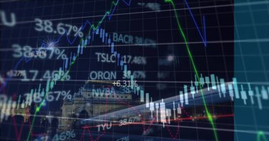 Geceleri Paris kemer heykelini aydınlatıyor, şamdan barlarını, trend çizgilerini ve şebeke örtüsünü gösteriyor. Tarihi, şehir manzarası, aydınlanma, gece vakti, finans, veri, mimari