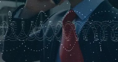 İş adamı, modern ofis cephesiyle kırmızı kravatı ayarlıyor ve animasyon dalga formlarıyla telefon görüşmesi yapıyor. Profesyonel, kurumsal, iletişim, teknoloji, yenilik, resmi, ağ