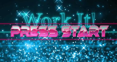 Parıldayan neon presSS START metni atari salonundaki pembe parmaklıkların üzerinde Work It ile asılı duruyor! Senaryo. Neon, fütüristik, dijital, canlı, gamize, enerjik, sinematik