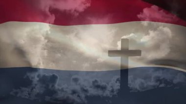 Döngü başlangıcında çapraz siluet etrafında dalgalanan bayrak şeritleri. Bulutlar birliği sembolize ederken. Miras, maneviyat, sembolizm, dinginlik, bağlılık, vatanseverlik, doğa