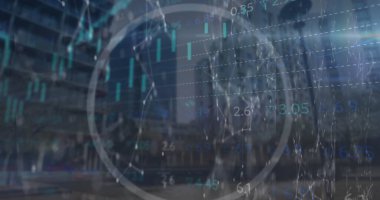 Ufuk çizgisinde finansal örtüşmeler sunuluyor, şamdanlar, sayısal etiketler, ağ küresi. Teknoloji, veri görselleştirme, finans, modern, soyut, analiz, yenilik
